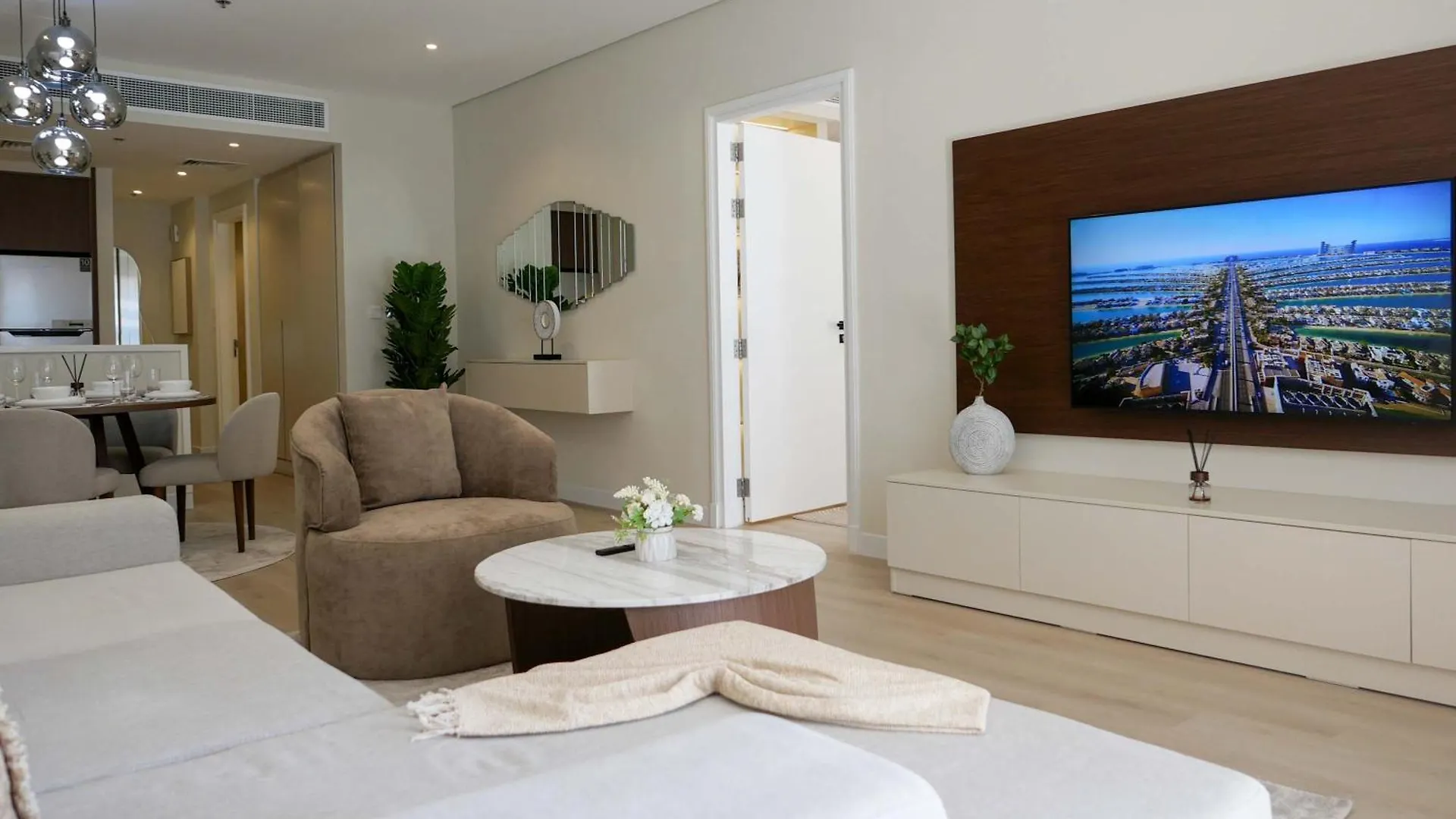 Lovely 1 Bedroom Apartment At 5 Star Resort دبي بيت للعطل