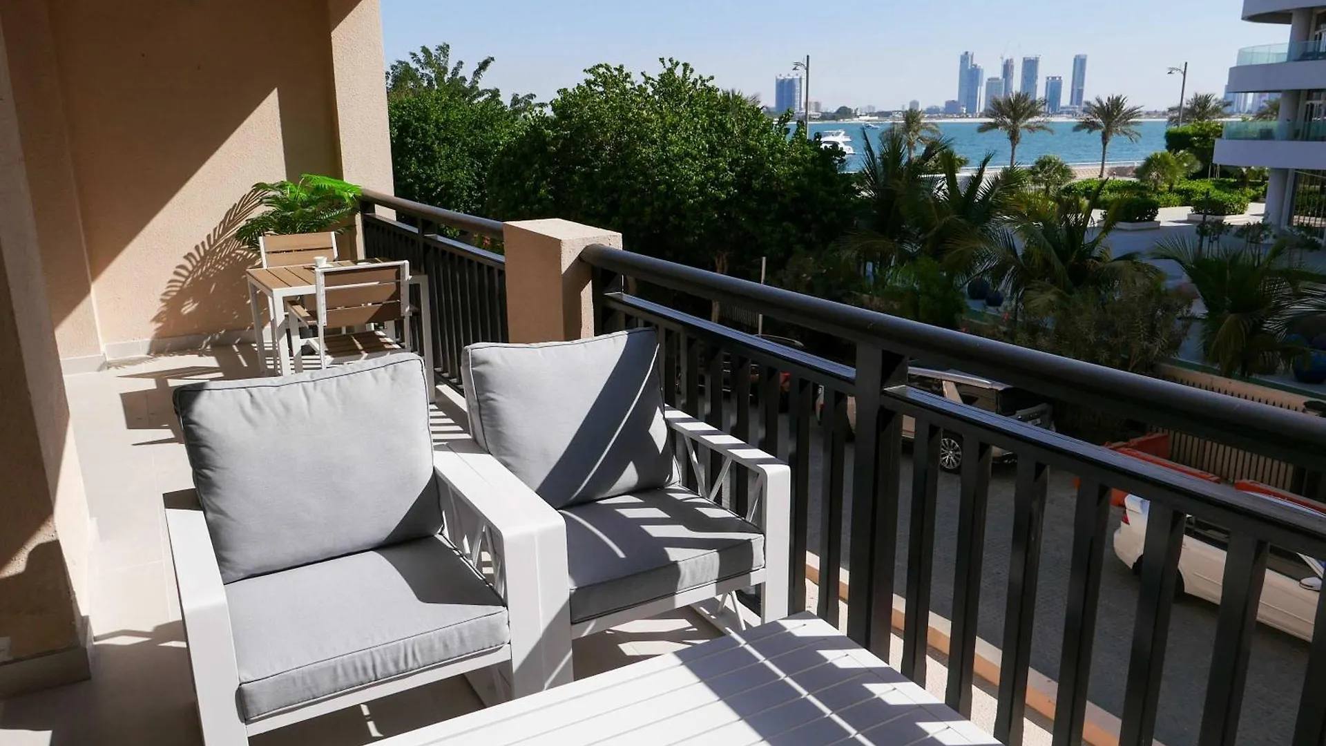Lovely 1 Bedroom Apartment At 5 Star Resort دبي بيت للعطل